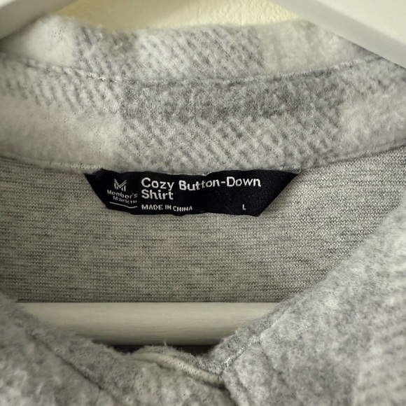 Women's Flannel Shacket - Picture 4 of 6